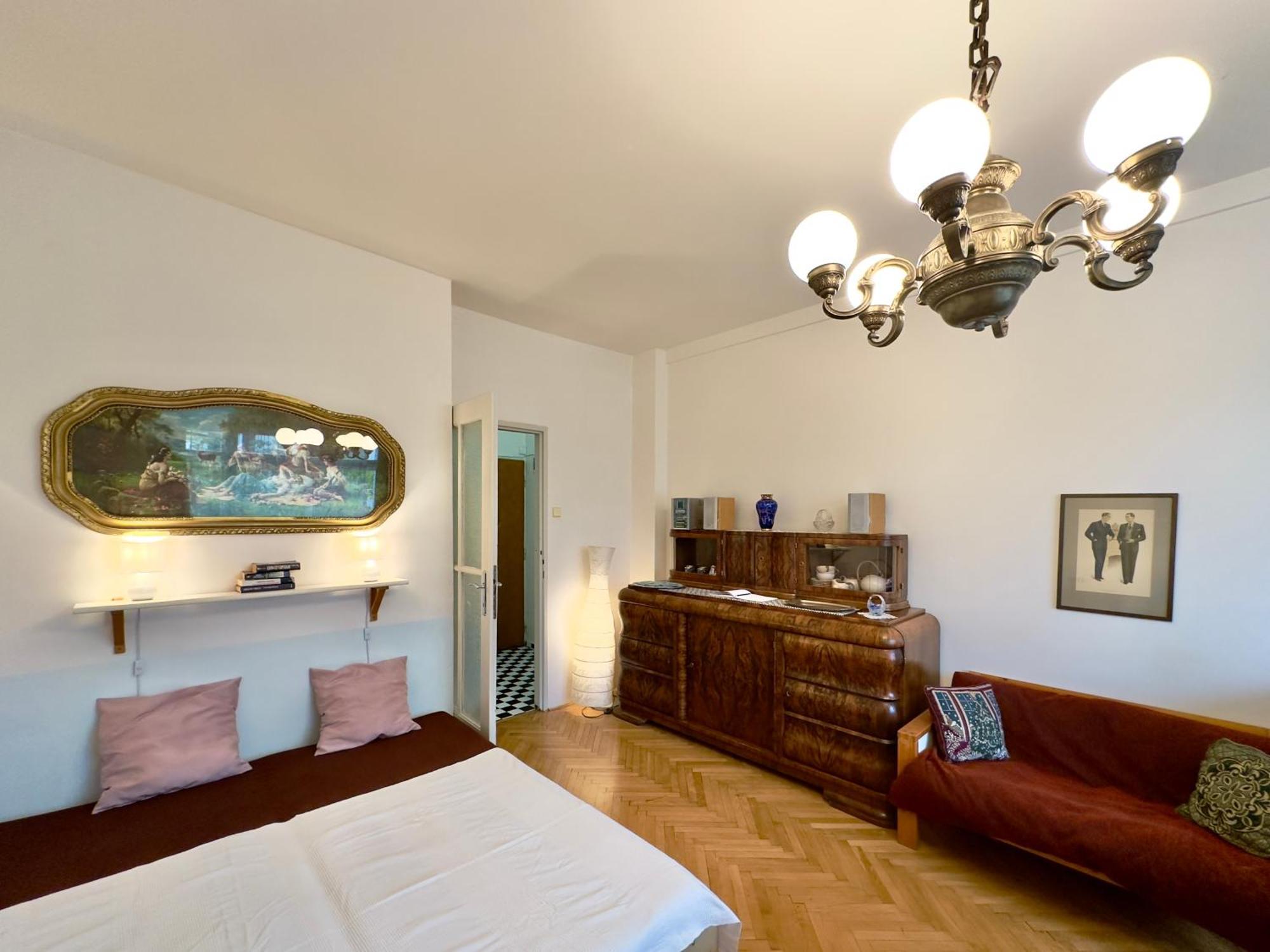 Apartment Sedlcanska - You Will Save Money Here - Equipped With Antique Furniture Prague Luaran gambar
